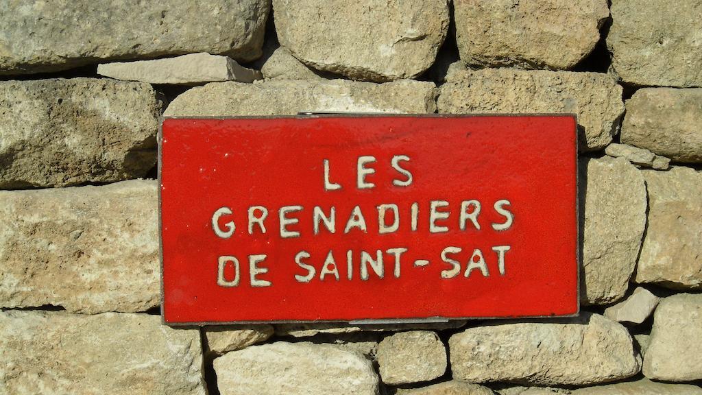 Les Grenadiers De Saint Sat Dış mekan fotoğraf